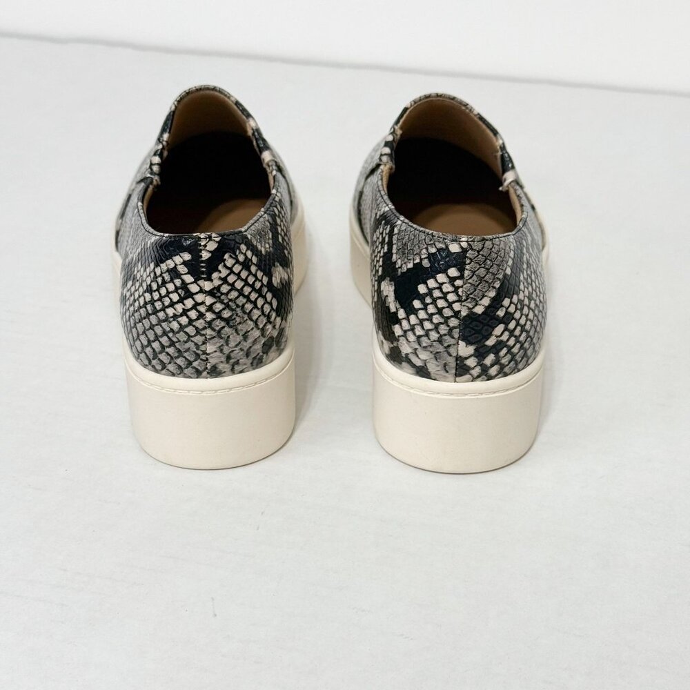 Baretraps Yannah NWOB Sz 6 Buff Slip On Sneaker - Picture 3 of 16